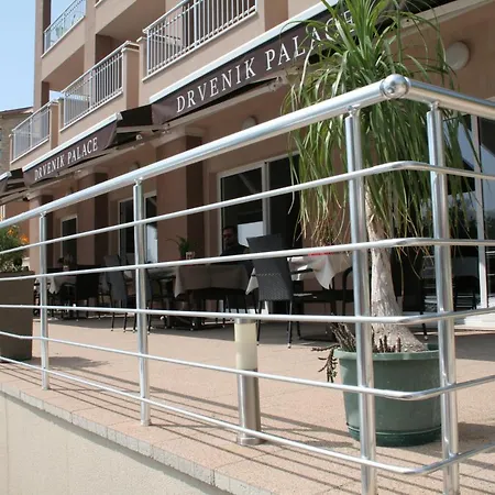 Drvenik Palace Hotel